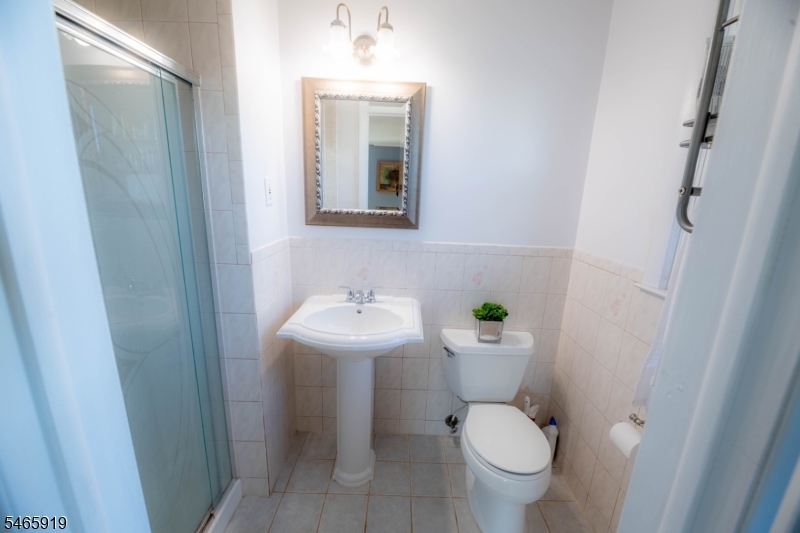 4 Charles Ct Property Photo 17