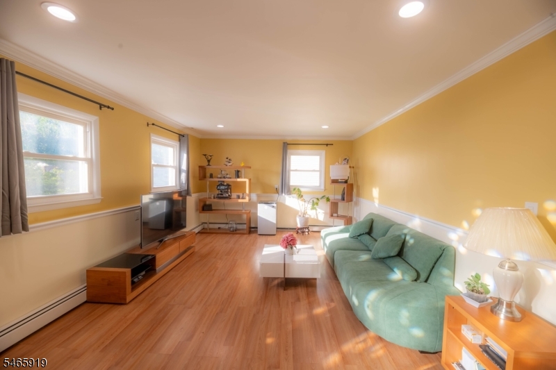4 Charles Ct Property Photo 27