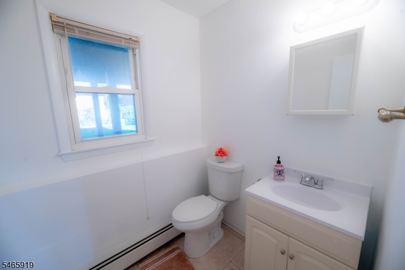 4 Charles Ct Property Photo 32