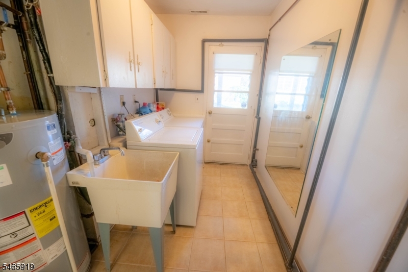 4 Charles Ct Property Photo 33
