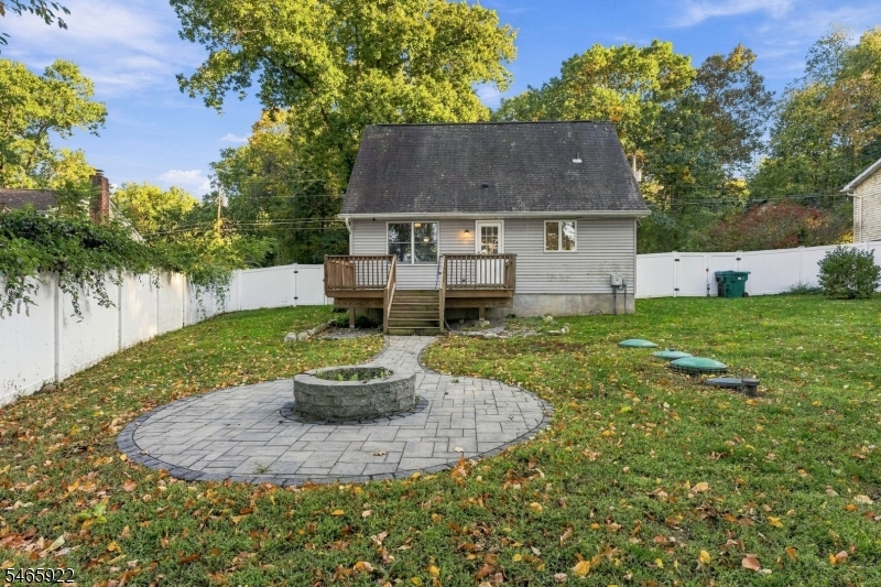 21 Woodland Trl Property Photo 25