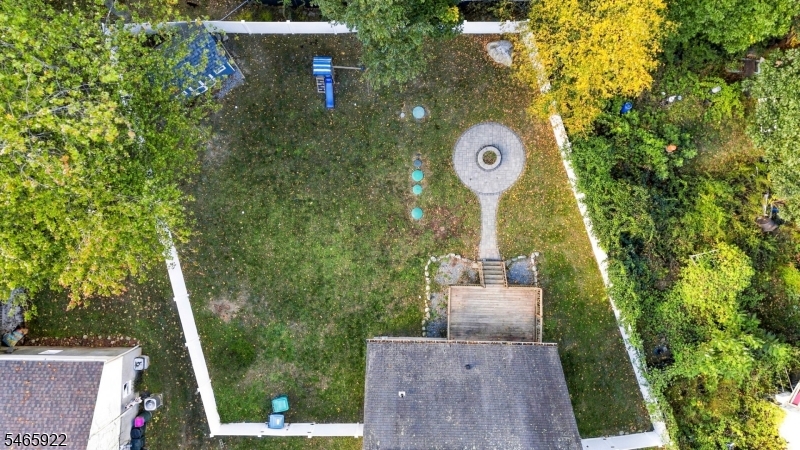 21 Woodland Trl Property Photo 27