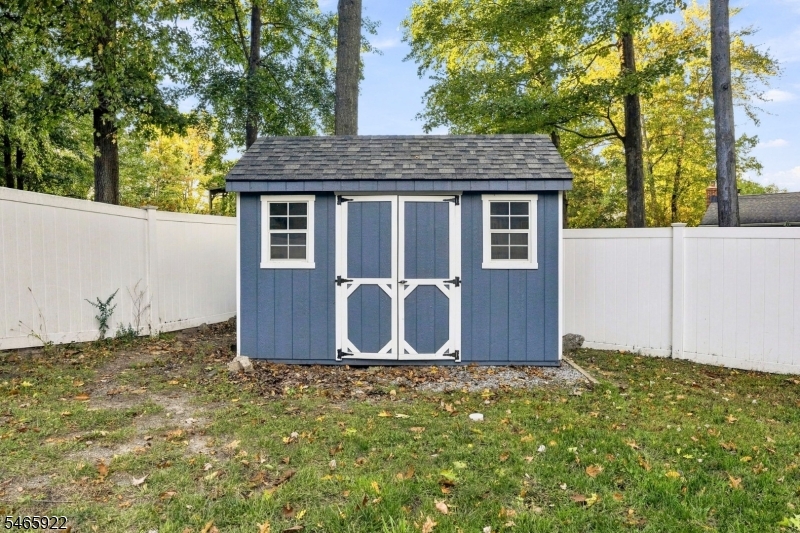 21 Woodland Trl Property Photo 28