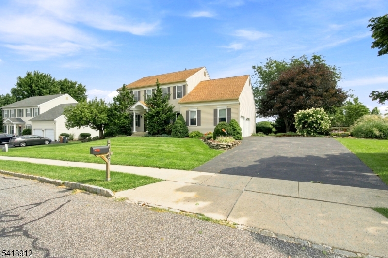 1709 Washington Valley Drive Property Photo 5