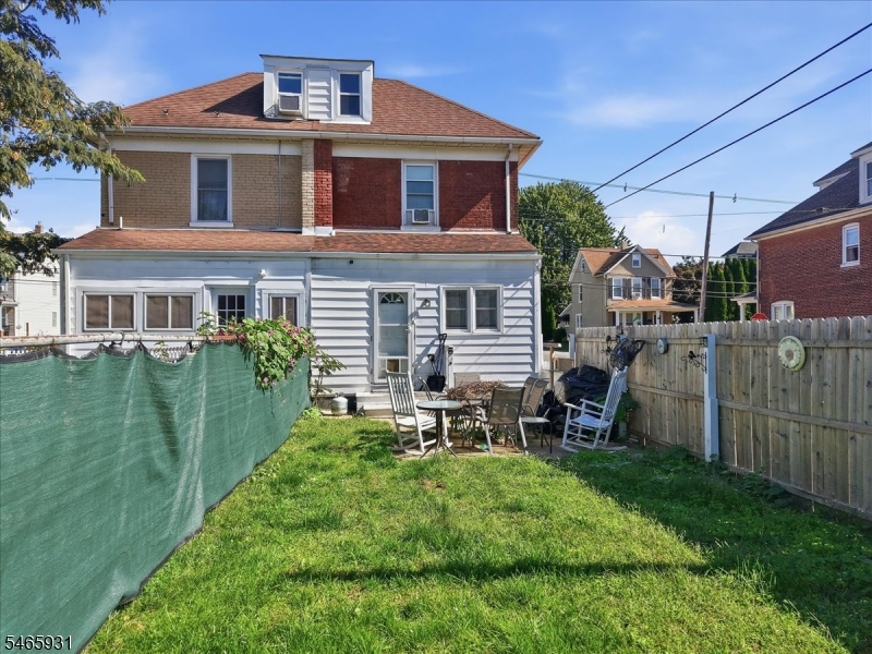 708 Columbus Ave Property Photo 27