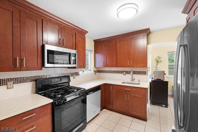 56 Whitehead Road Property Photo 3