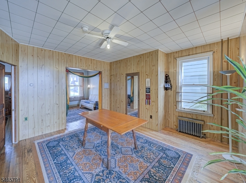 390 Heckman St Property Photo 12