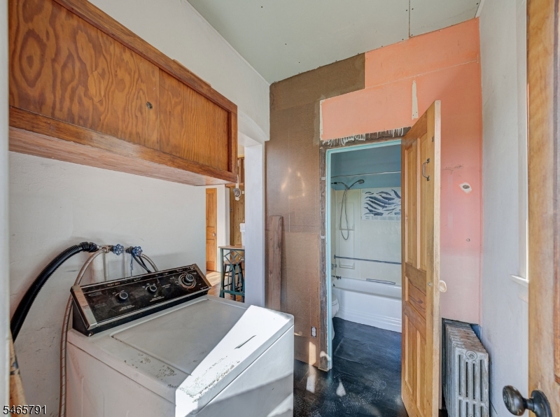 390 Heckman St Property Photo 23