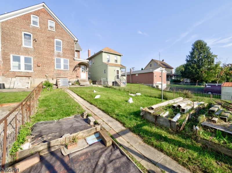 390 Heckman St Property Photo 35