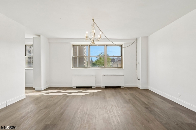 7100 Boulevard E 2l Property Photo 5