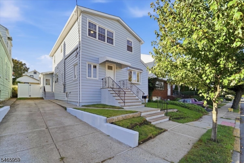 95 Rutherford Pl Property Photo 1