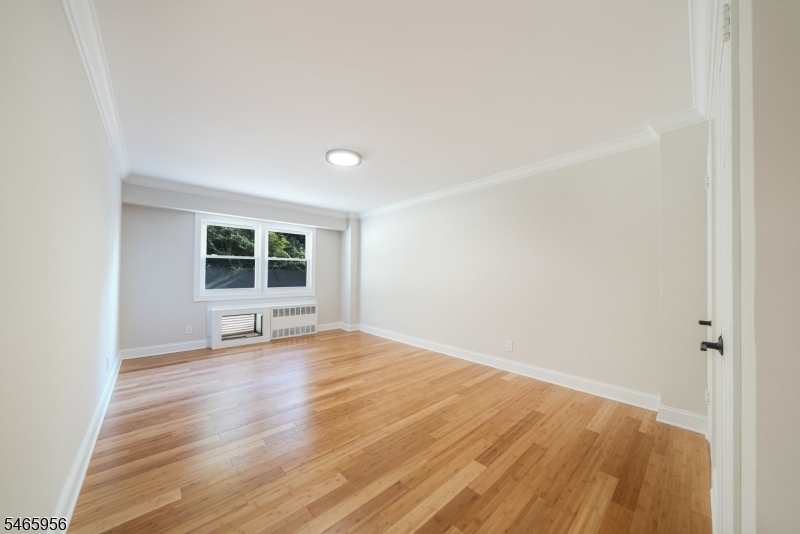 415 Claremont Ave 1g Property Photo 18