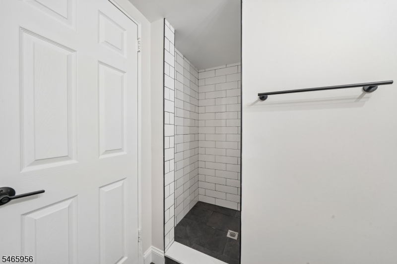 415 Claremont Ave 1g Property Photo 23