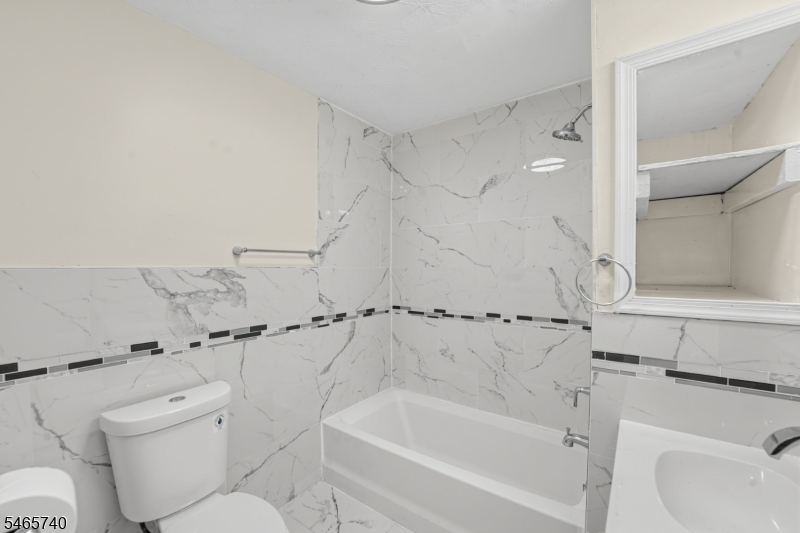 29 Goodwin Ave Property Photo 9