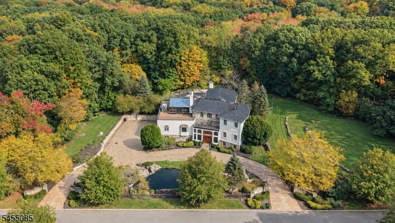 4 High Mountain Drive Property Photo 1