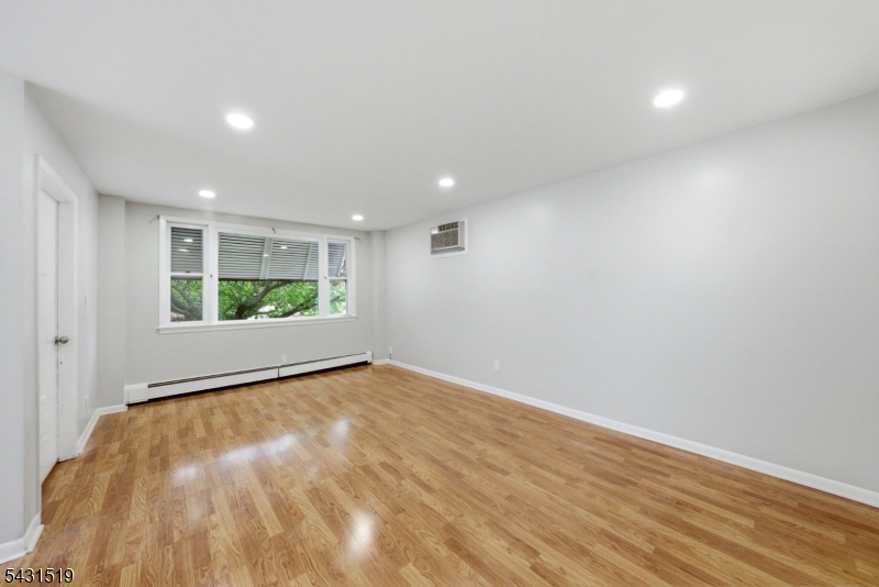86 Curie Ave 1 Property Photo 4