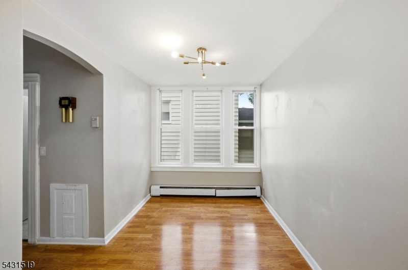 86 Curie Ave 1 Property Photo 8
