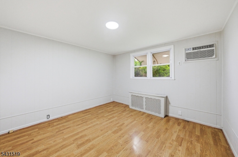 86 Curie Ave 1 Property Photo 19