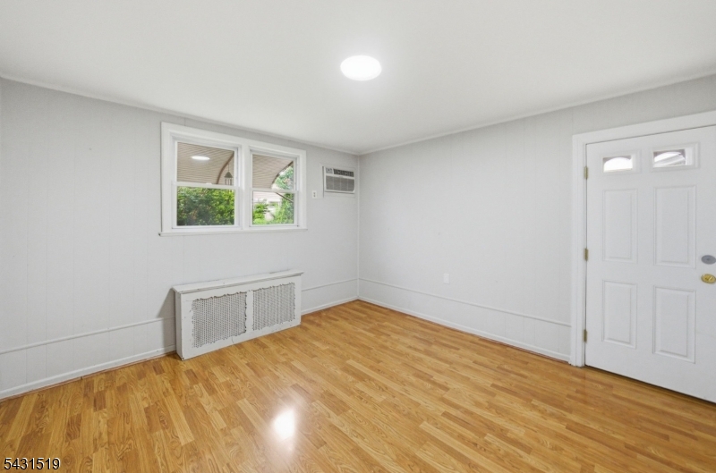 86 Curie Ave 1 Property Photo 21