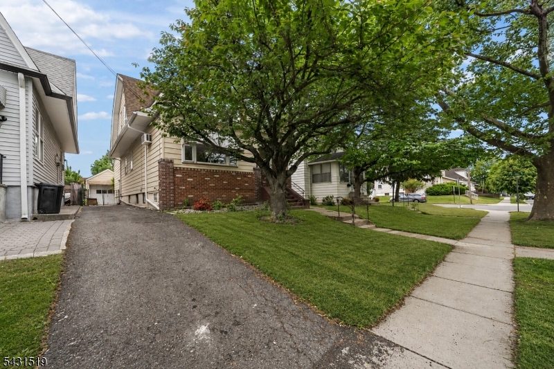 86 Curie Ave 1 Property Photo 23