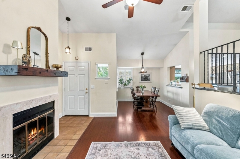 56 Bentley Ct Property Photo 6