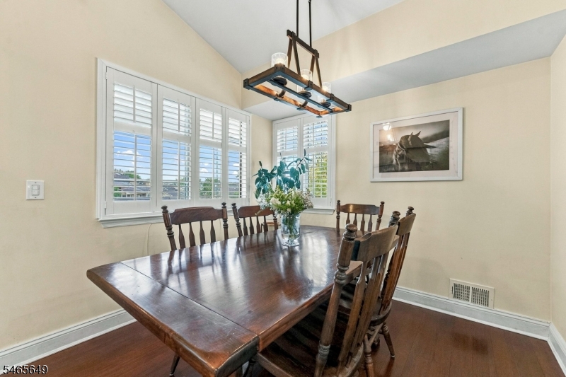 56 Bentley Ct Property Photo 11