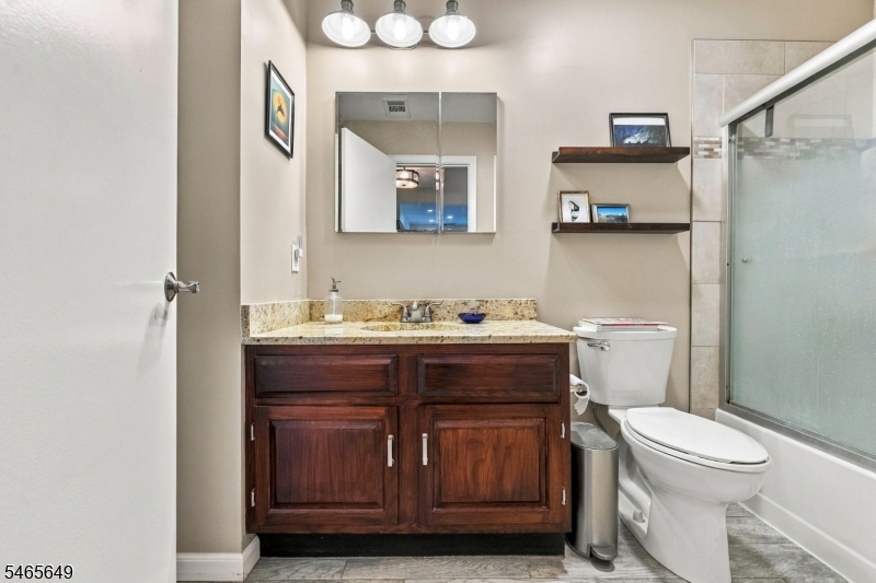 56 Bentley Ct Property Photo 27