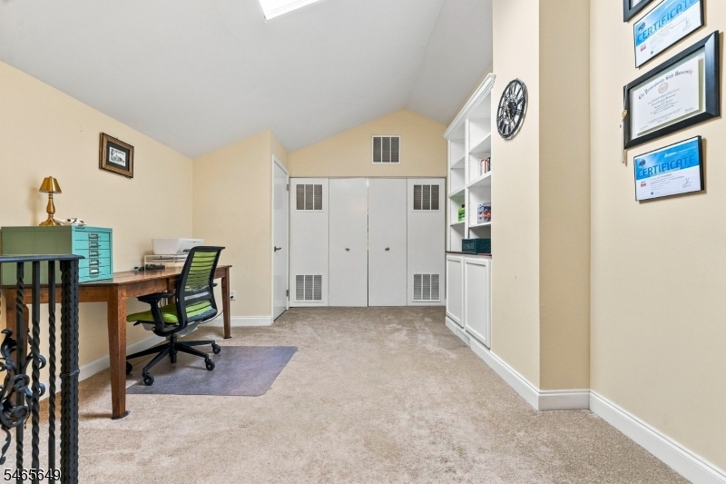 56 Bentley Ct Property Photo 31