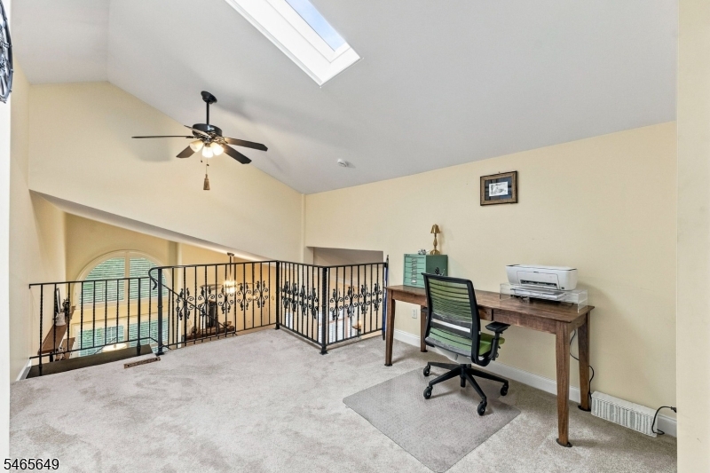56 Bentley Ct Property Photo 32