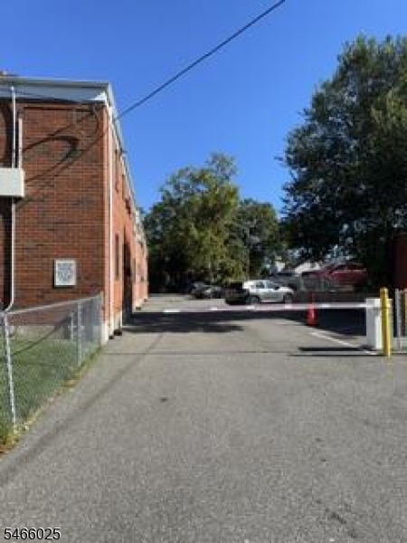 228 Marion St 2 Property Photo 3