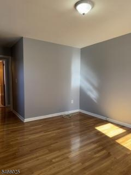 228 Marion St 2 Property Photo 8