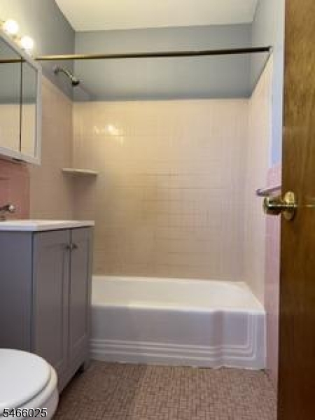 228 Marion St 2 Property Photo 10