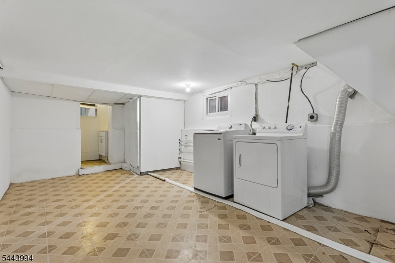 57 Menzel Ave Property Photo 31