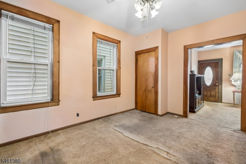 912 Roosevelt St Property Photo 12