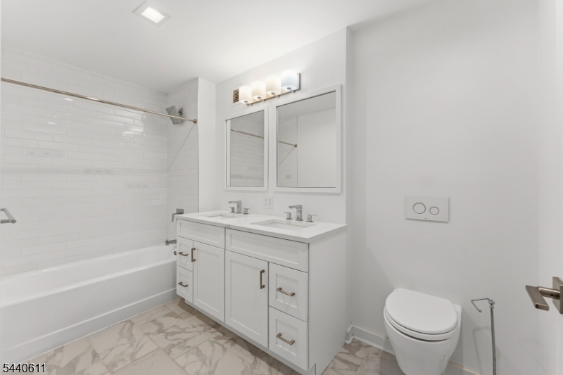 1 Carriage City Plz 807 Property Photo 10