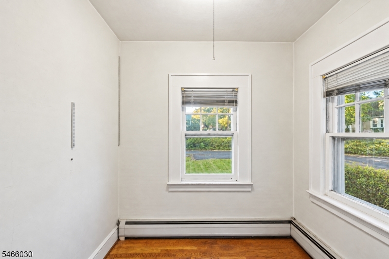 15 Edgar Pl Property Photo 12