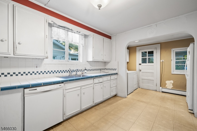 15 Edgar Pl Property Photo 14
