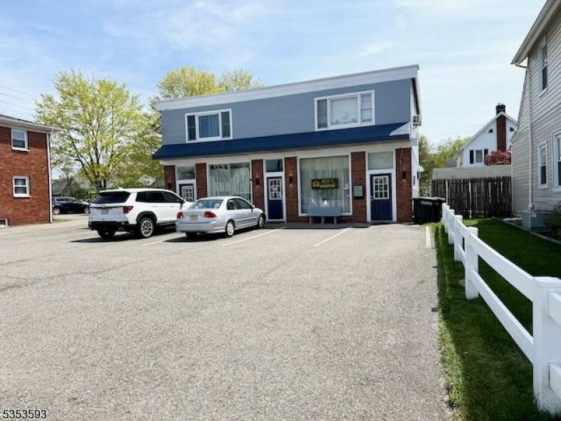 518 Ringwood Ave Property Photo 1