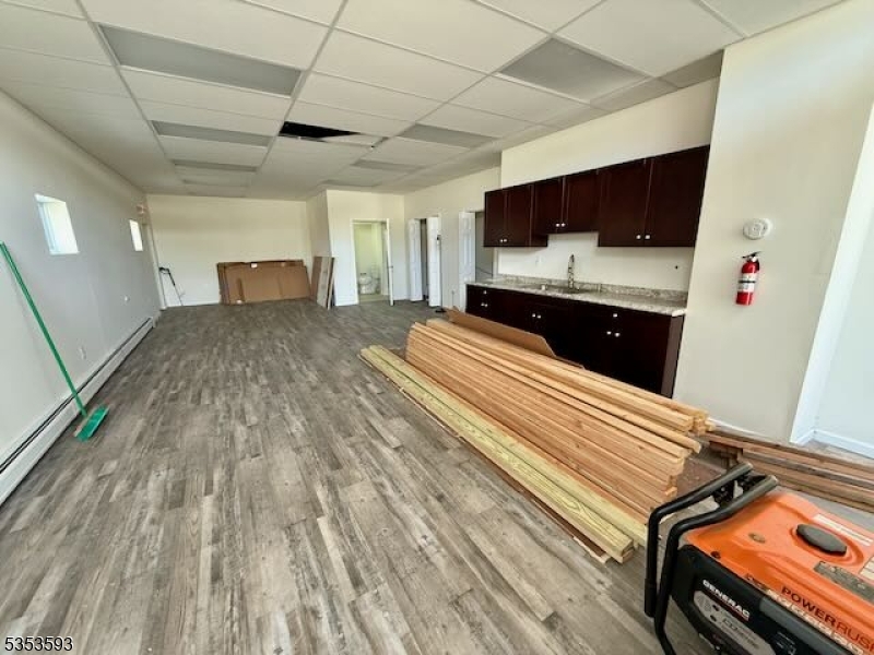 518 Ringwood Ave Property Photo 4