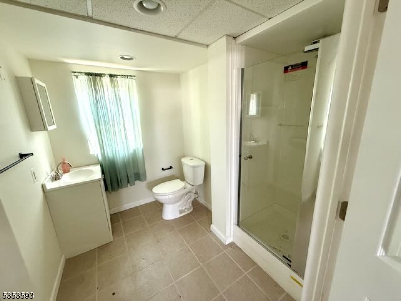 518 Ringwood Ave Property Photo 7