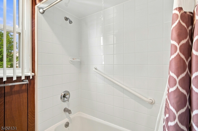 1512 80th St Property Photo 12