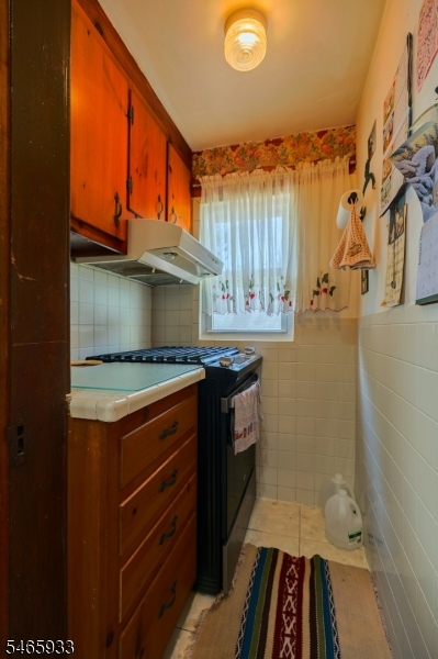 925 Summit Street Property Photo 13