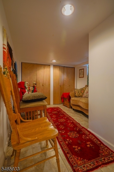 925 Summit Street Property Photo 14