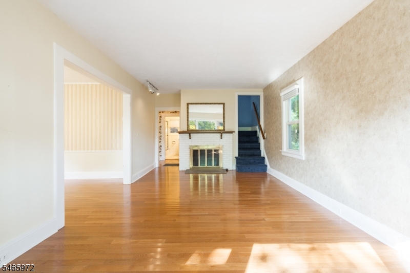 18 Halsted St Property Photo 11