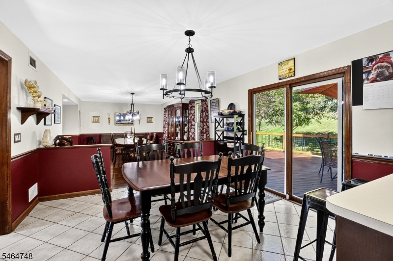 27 Edgemere Terrace Property Photo 8