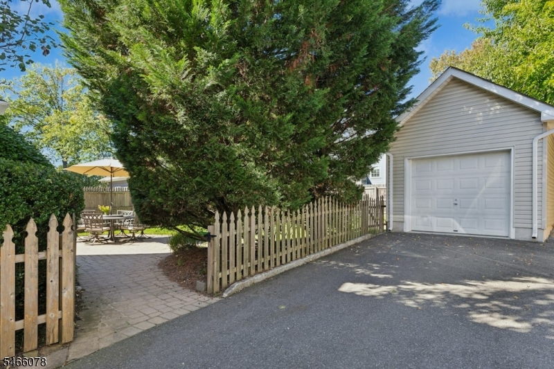862 Dorian Rd Property Photo 38