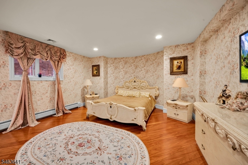 1088 Dearborn Rd Property Photo 44