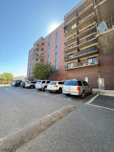 10 N Wood Ave 301 Property Photo 1