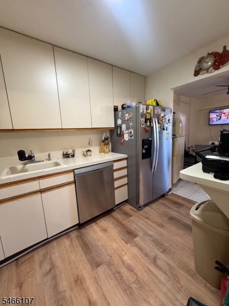 10 N Wood Ave 301 Property Photo 13