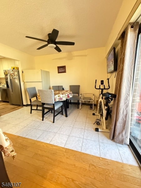 10 N Wood Ave 301 Property Photo 18